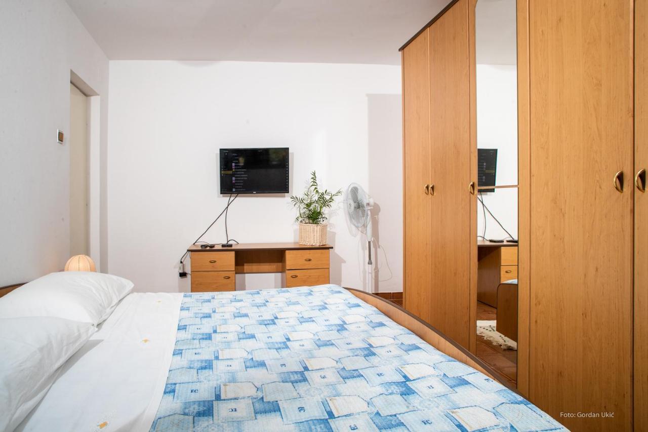 Apartman Luka โรวีน ภายนอก รูปภาพ