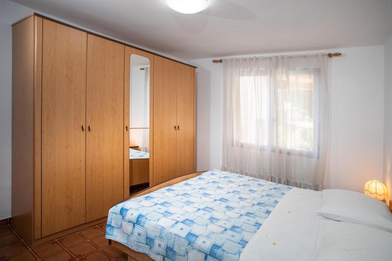 Apartman Luka โรวีน ภายนอก รูปภาพ